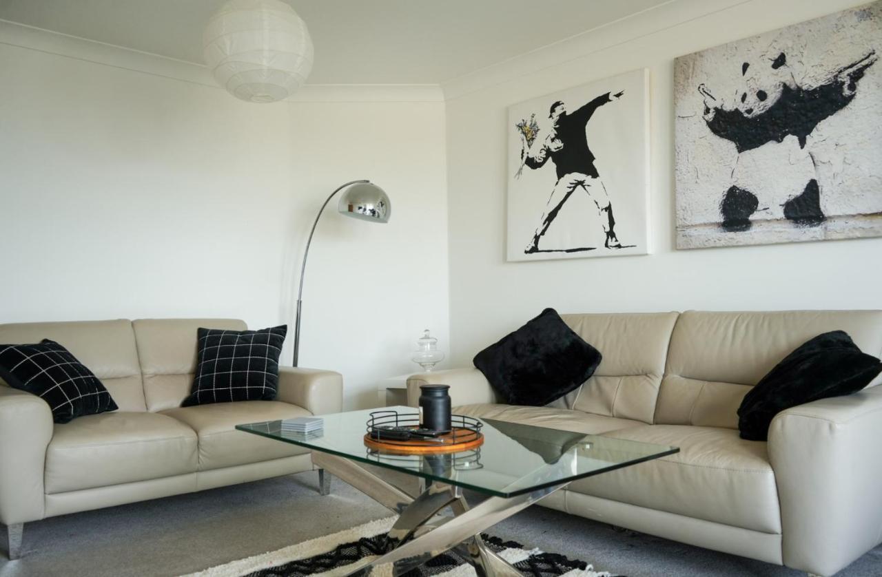 Modern Apartment Ayr Town Centre Прествик Экстерьер фото