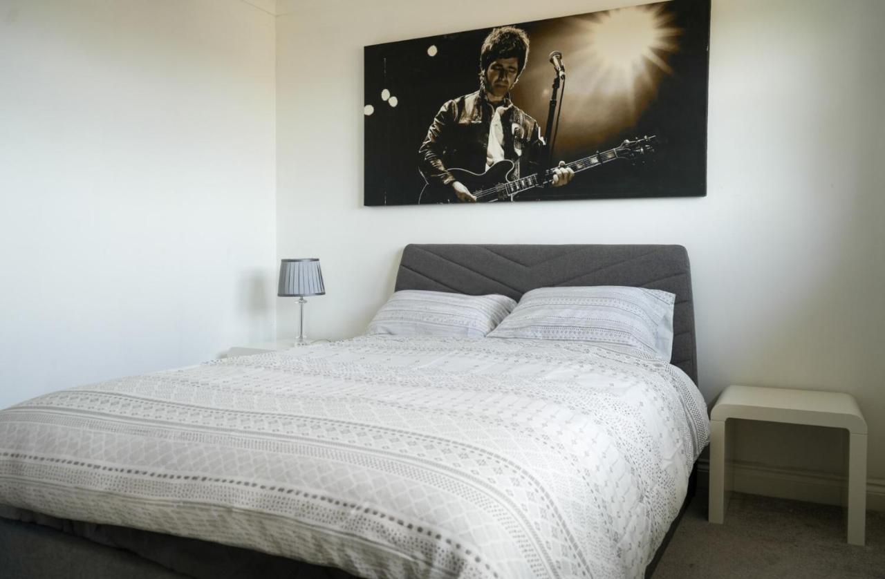 Modern Apartment Ayr Town Centre Прествик Экстерьер фото