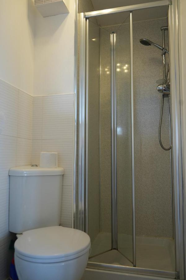 Modern Apartment Ayr Town Centre Прествик Экстерьер фото